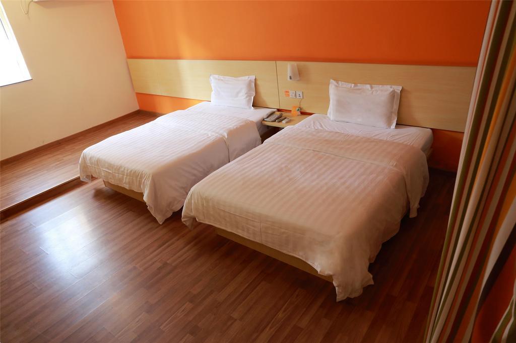 7Days Inn Guiyang West Yan'An Road Екстер'єр фото